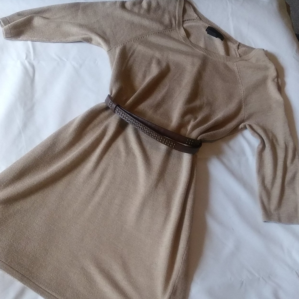 Lightweight half sleeve Mini sweater dress